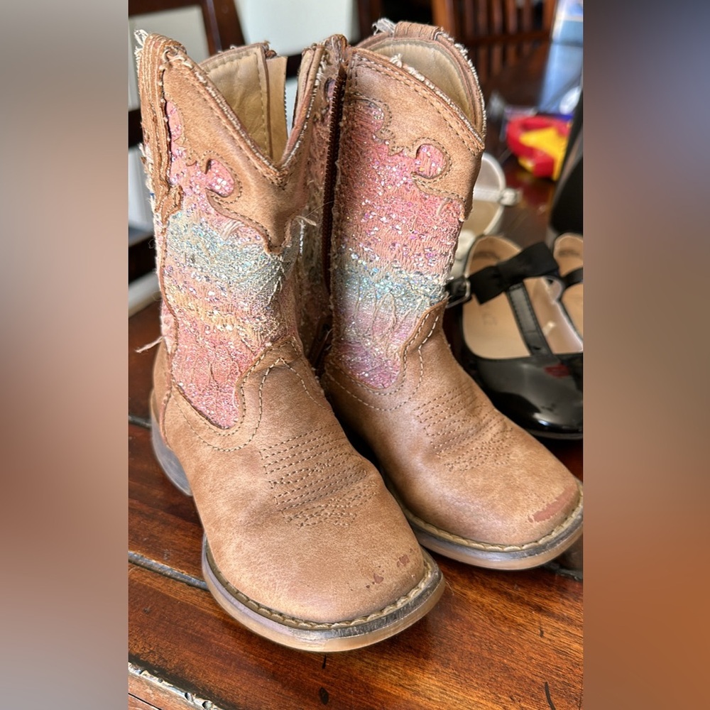Toddler girl Roper boots size 6 GUC